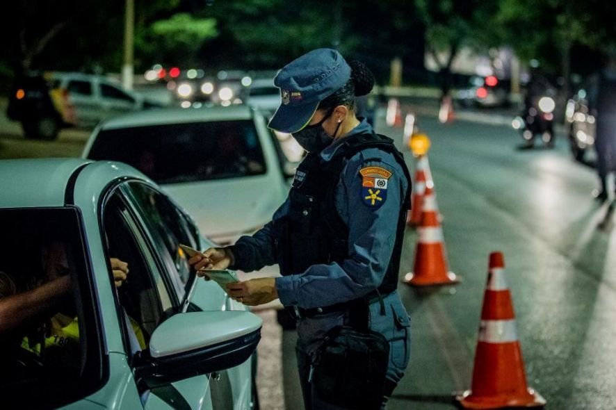 Blitz da Lei Seca prende 12 motoristas bêbados em VG