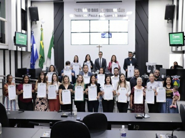 Voluntários são homenageados em Sessão Solene