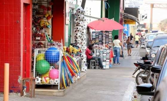 Comércio de Cuiabá e VG funcionará no Carnaval; ponto facultativo é para funcionalismo público