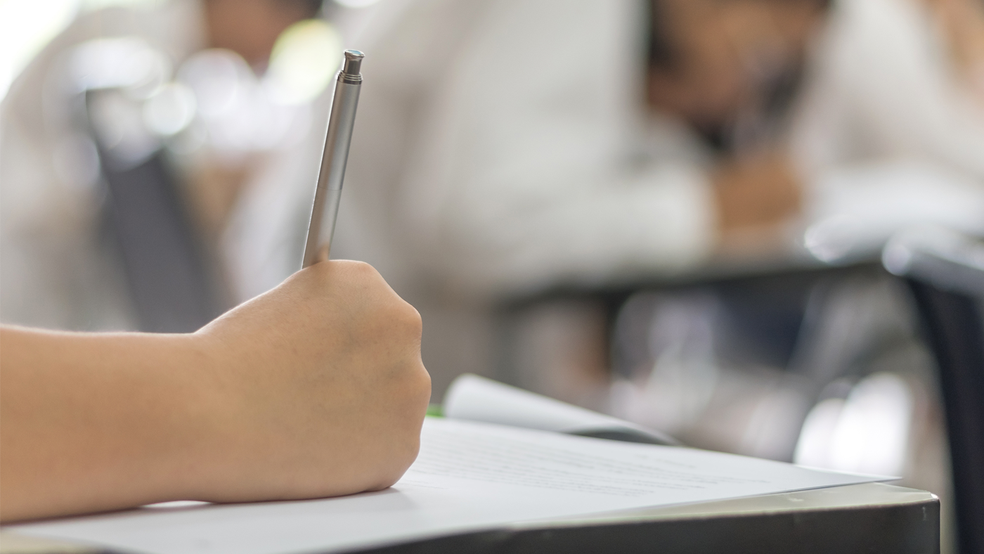 Candidato que foi preso suspeito de pagar professor para fazer concurso no lugar dele e outros 3 envolvidos são soltos em MT