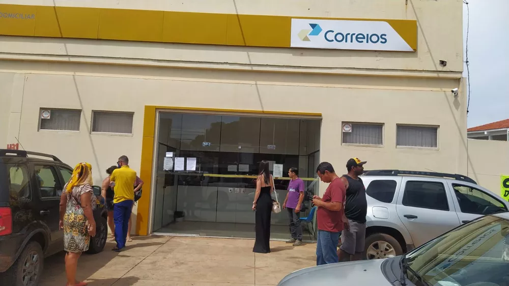 Carteiros voltam ao trabalho após quase 1 mês em greve em Várzea Grande (MT)