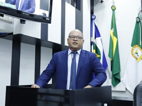 Vereador do partido Republicanos realiza indicações para diversos bairros da capital