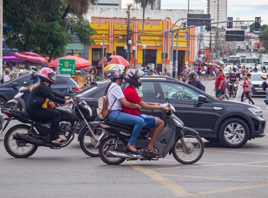 Cuiabá avalia implantar ‘faixa exclusiva’ para motociclistas