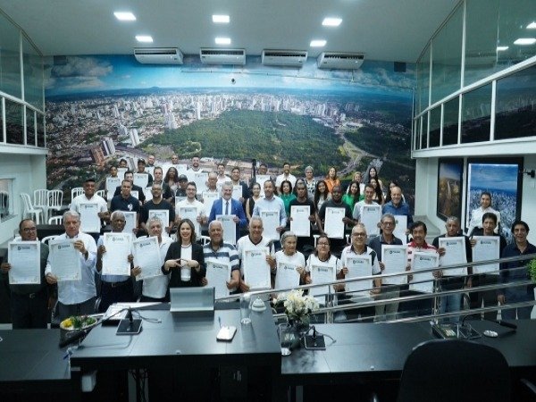 Mixto é homenageado pela vereadora Michelly Alencar pelos 90 anos de história